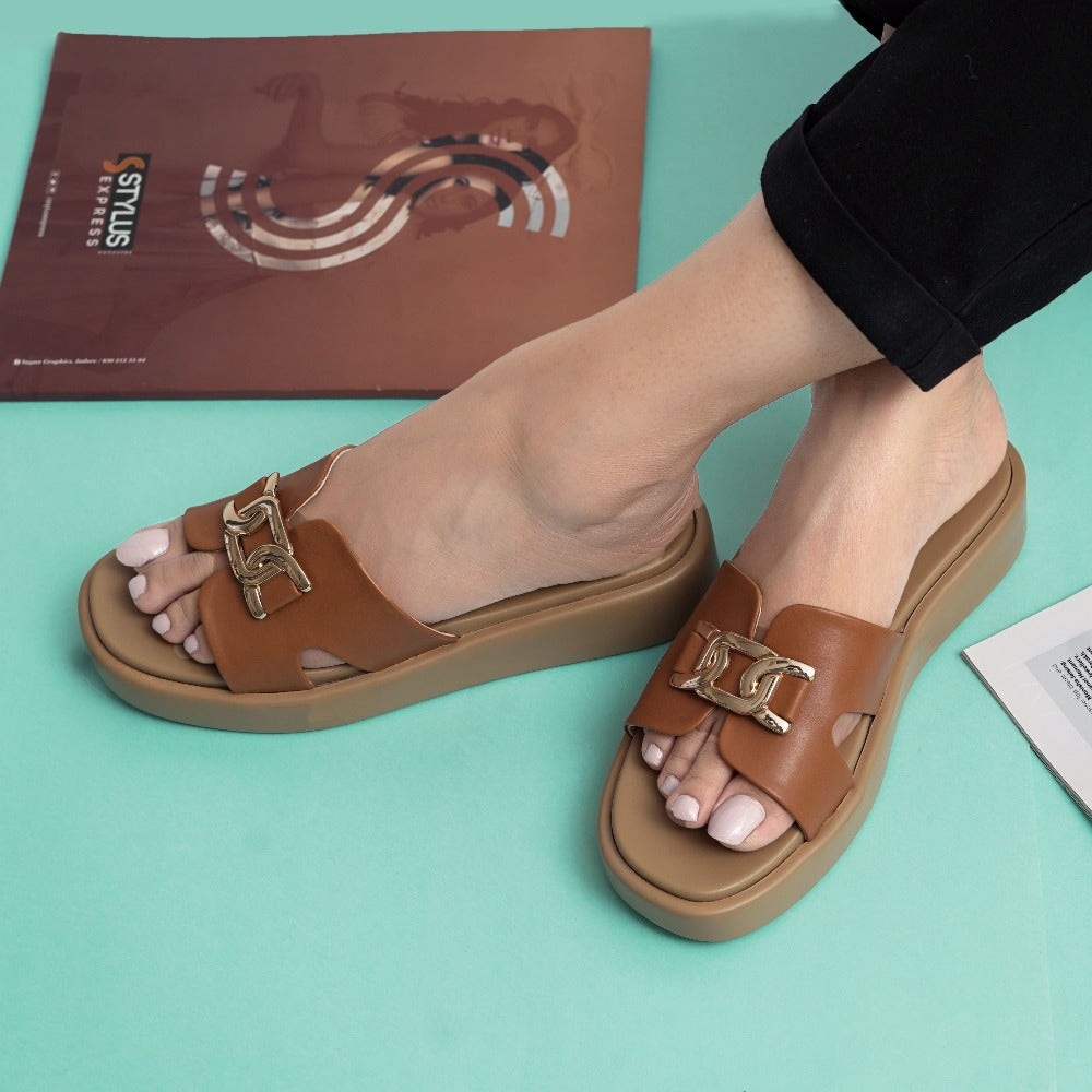 women comfort low heel platform of heels 1.5inch designed with an elegant buckle to elevate any look. Color tan and pink