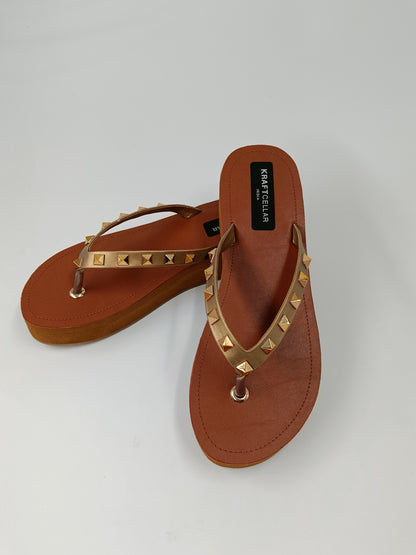 LIFESTYLE COMFORT PLATFORMS